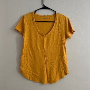 Abercrombie & fitch yellow vneck size small